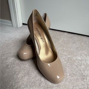 Madden Girl Tan Block Heel Pumps